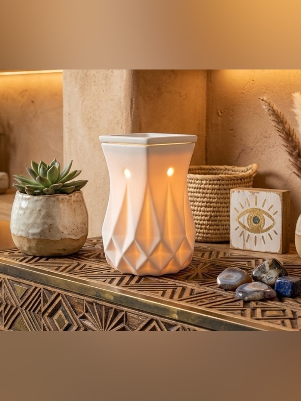 Scentsy Alabaster Wax Warmer White Ceramic Geometric Minimalist Home Decor